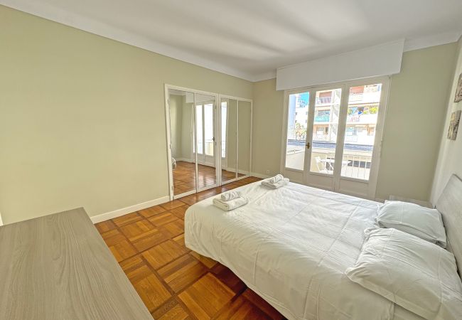 Apartment in Nice - SUFFREN PROMENADE Apartment in Nice - SUFFREN PROMENADE