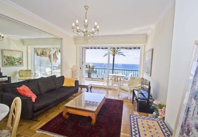 Apartment in Nice - CARIATIDES PROMENADE SEA VIEW Apartment in Nice - CARIATIDES PROMENADE SEA VIEW