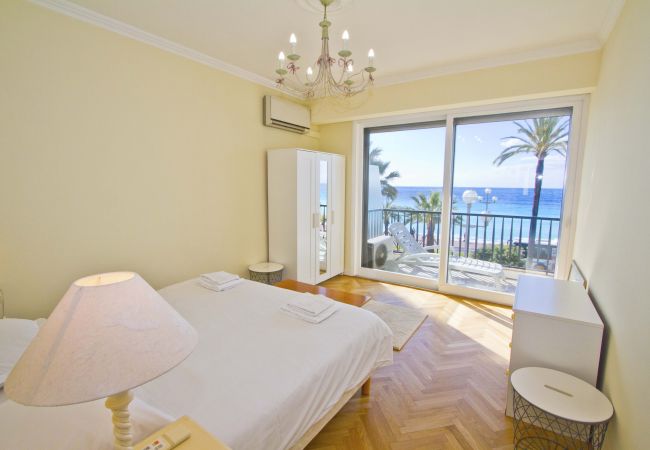 Apartment in Nice - CARIATIDES PROMENADE SEA VIEW Apartment in Nice - CARIATIDES PROMENADE SEA VIEW