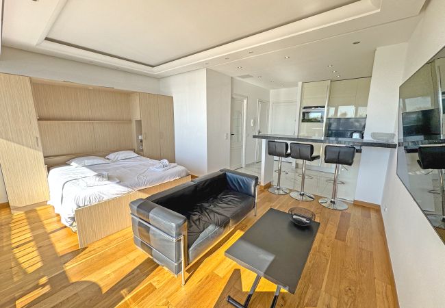 Studio in Nice - CARIATIDES STUDIO PROMENADE Studio in Nice - CARIATIDES STUDIO PROMENADE