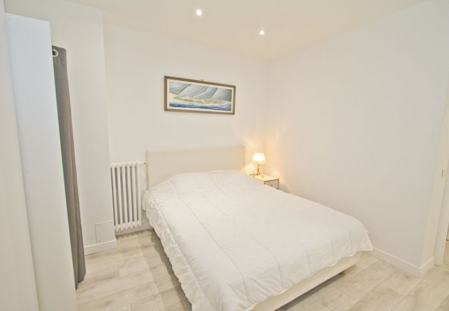 Apartment in Nice - AZUR PROMENADE  Apartment in Nice - AZUR PROMENADE