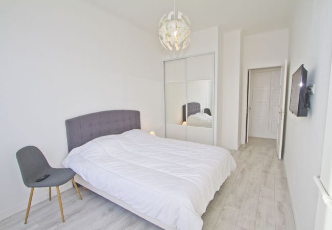 Apartment in Nice - AZUR PROMENADE  Apartment in Nice - AZUR PROMENADE