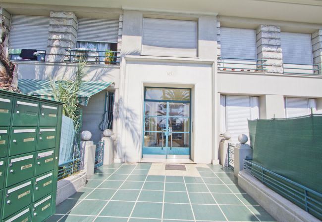 Apartment in Nice - AZUR PROMENADE  Apartment in Nice - AZUR PROMENADE