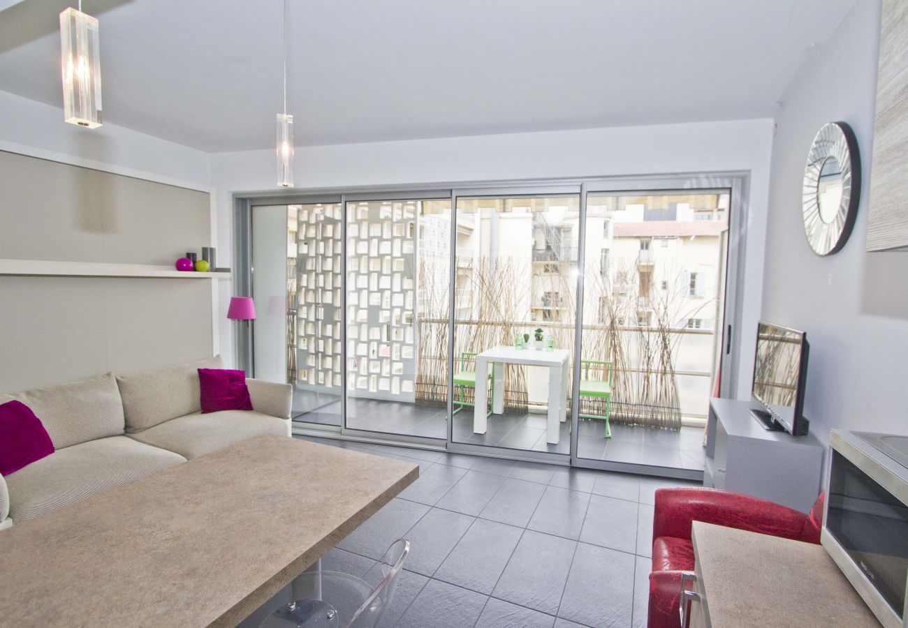 Studio in Nice - ROYAL LUXEMBOURG PROMENADE - 2 Studio in Nice - ROYAL LUXEMBOURG PROMENADE - 2