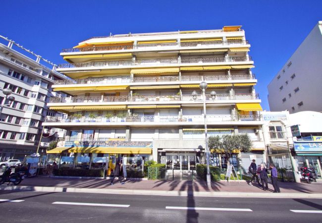 Apartment in Nice - SEA FRONT PALATIN Apartment in Nice - SEA FRONT PALATIN