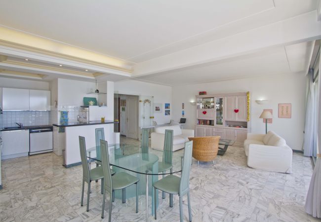 Apartment in Nice - SEA FRONT PALATIN Apartment in Nice - SEA FRONT PALATIN
