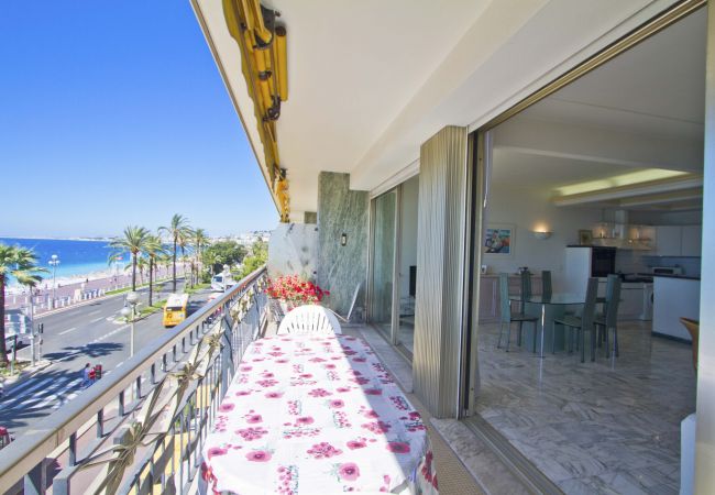 Apartment in Nice - SEA FRONT PALATIN Apartment in Nice - SEA FRONT PALATIN