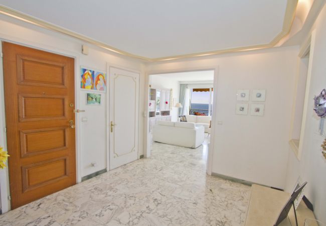 Apartment in Nice - SEA FRONT PALATIN Apartment in Nice - SEA FRONT PALATIN
