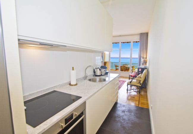 Apartment in Nice - BEACHSIDE SUITE PANORAMIC PROMENADE Apartment in Nice - BEACHSIDE SUITE PANORAMIC PROMENADE