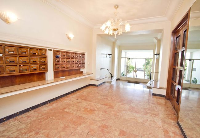 Apartment in Nice - FLORIDA SEA FRONT Apartment in Nice - FLORIDA SEA FRONT