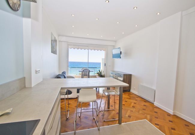 Apartment in Nice - FLORIDA SEA FRONT Apartment in Nice - FLORIDA SEA FRONT