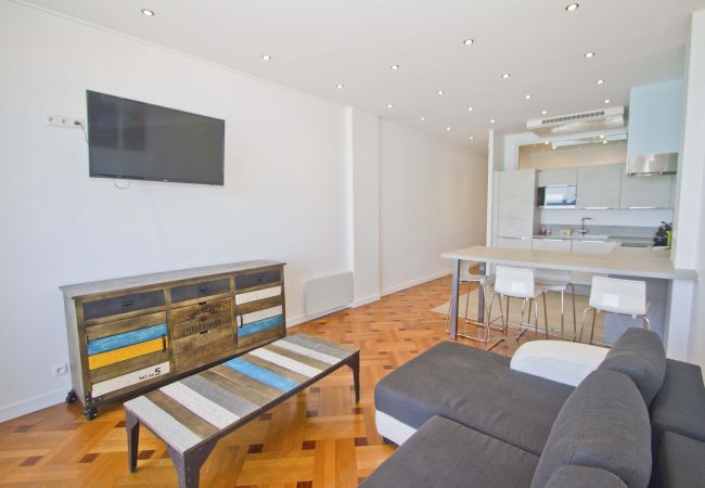 Apartment in Nice - FLORIDA SEA FRONT Apartment in Nice - FLORIDA SEA FRONT