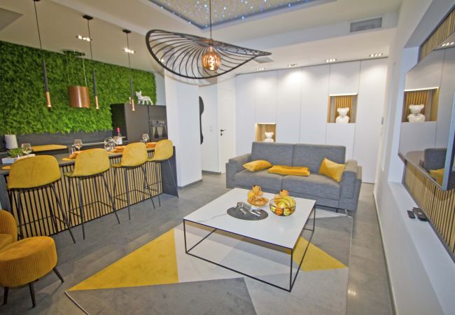 Apartment in Nice - LUXURY GARDEN JACUZZI PROMENADE Apartment in Nice - LUXURY GARDEN JACUZZI PROMENADE