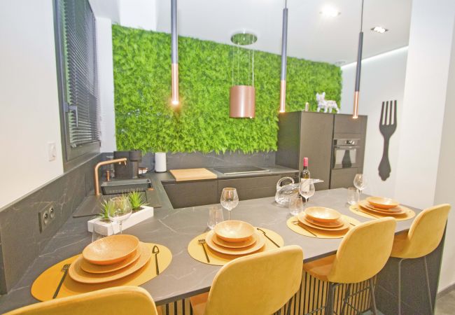 Apartment in Nice - LUXURY GARDEN JACUZZI PROMENADE Apartment in Nice - LUXURY GARDEN JACUZZI PROMENADE