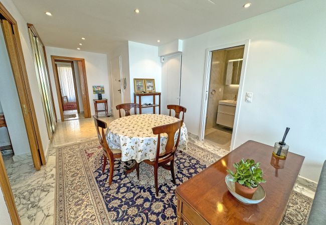 Apartment in Nice - Panoramic Sea View Promenade Apartment in Nice - Panoramic Sea View Promenade