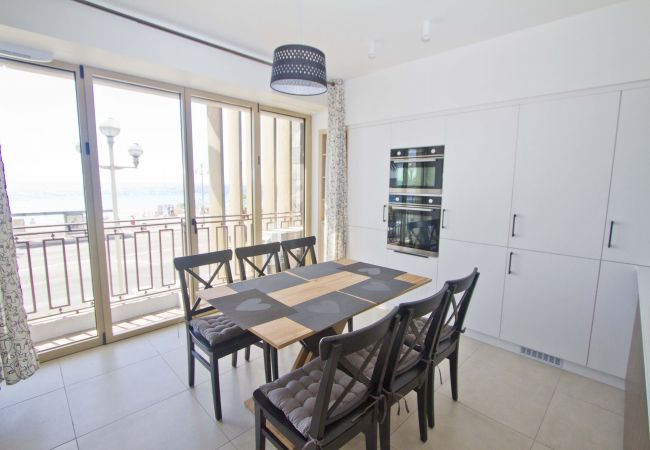 Apartment in Nice - Sea Front Palace Promenade Apartment in Nice - Sea Front Palace Promenade