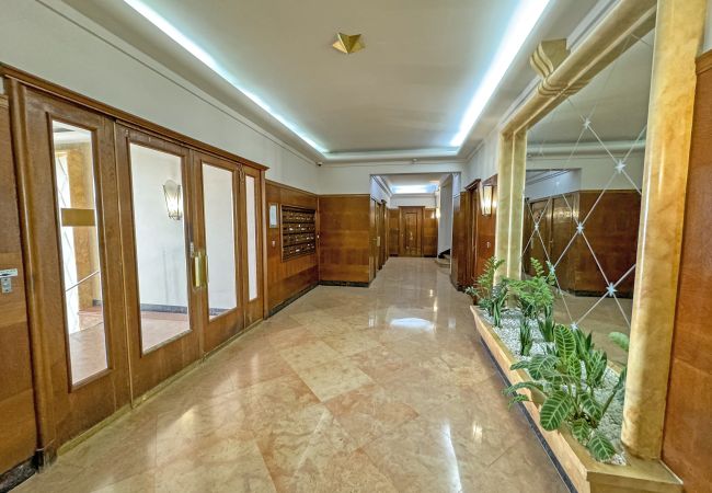 Apartment in Nice - Sea Front Condo Promenade Apartment in Nice - Sea Front Condo Promenade