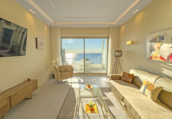 Apartment in Nice - Sea Front Condo Promenade Apartment in Nice - Sea Front Condo Promenade
