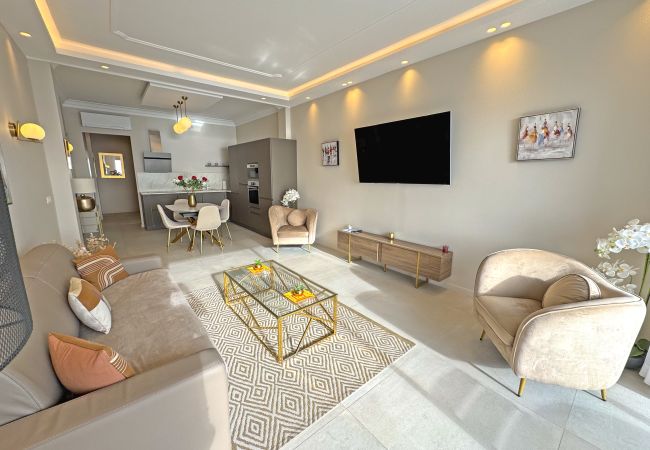 Apartment in Nice - Sea Front Condo Promenade Apartment in Nice - Sea Front Condo Promenade