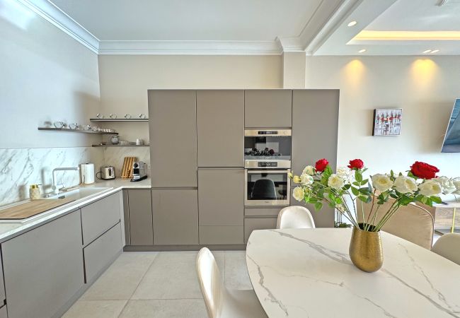 Apartment in Nice - Sea Front Condo Promenade Apartment in Nice - Sea Front Condo Promenade