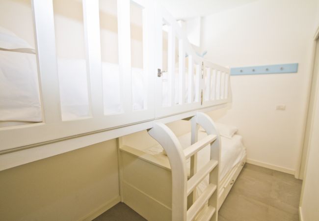 Apartment in Nice - Garden Floor Condo with Promenade Sea View Apartment in Nice - Garden Floor Condo with Promenade Sea View
