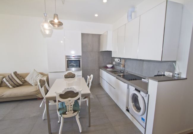 Apartment in Nice - Garden Floor Condo with Promenade Sea View Apartment in Nice - Garden Floor Condo with Promenade Sea View