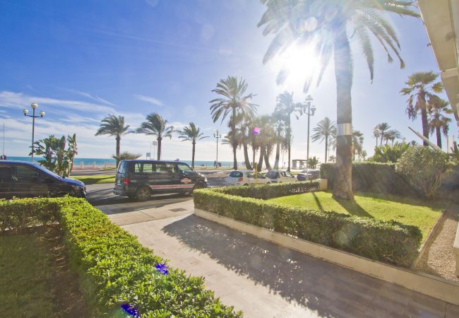 Apartment in Nice - Garden Floor Condo with Promenade Sea View Apartment in Nice - Garden Floor Condo with Promenade Sea View