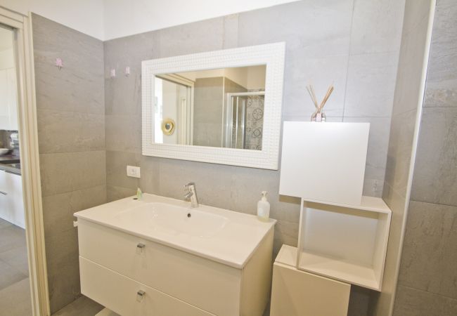 Apartment in Nice - Garden Floor Condo with Promenade Sea View Apartment in Nice - Garden Floor Condo with Promenade Sea View