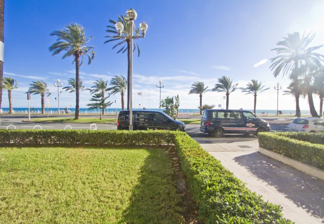Apartment in Nice - Garden Floor Condo with Promenade Sea View Apartment in Nice - Garden Floor Condo with Promenade Sea View