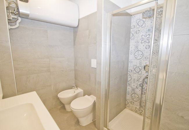 Apartment in Nice - Garden Floor Condo with Promenade Sea View Apartment in Nice - Garden Floor Condo with Promenade Sea View