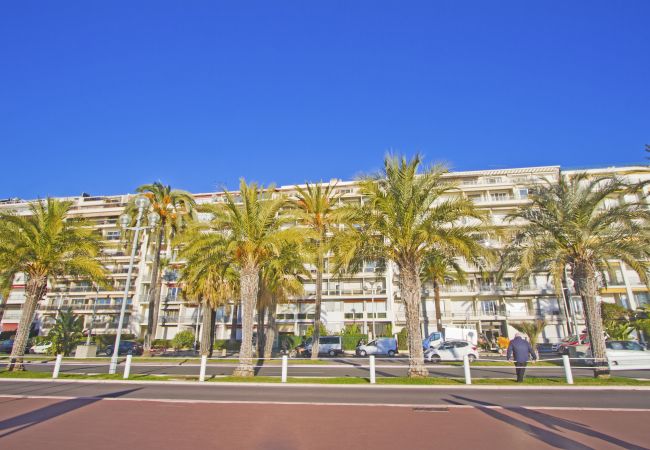 Apartment in Nice - Cosy Sea Front Garden Nice Apartment in Nice - Cosy Sea Front Garden Nice
