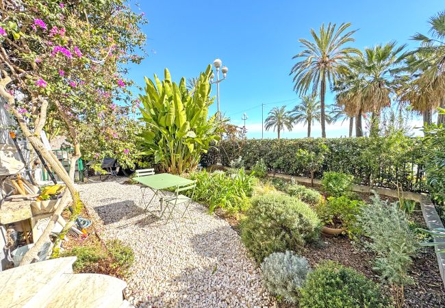 Apartment in Nice - Cosy Sea Front Garden Nice Apartment in Nice - Cosy Sea Front Garden Nice