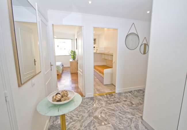 Apartment in Nice - Luxury Sea Front Condo Milord Apartment in Nice - Luxury Sea Front Condo Milord