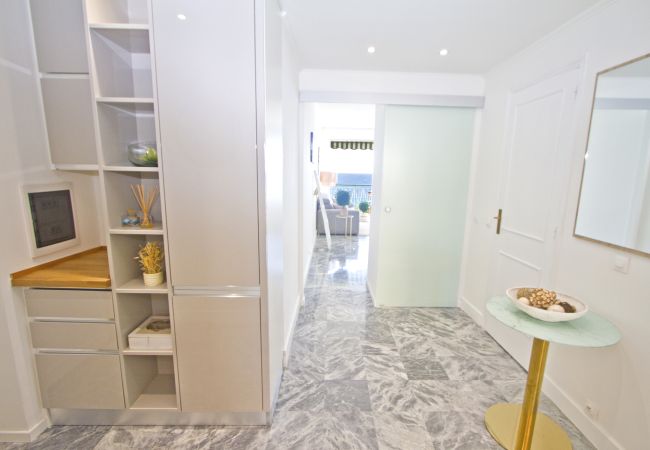 Apartment in Nice - Luxury Sea Front Condo Milord Apartment in Nice - Luxury Sea Front Condo Milord
