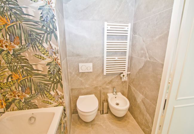 Apartment in Nice - Luxury Sea Front Condo Milord Apartment in Nice - Luxury Sea Front Condo Milord