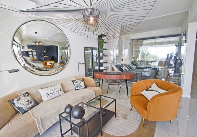 Apartment in Nice - Luxury Flat Beachfront Nice Apartment in Nice - Luxury Flat Beachfront Nice