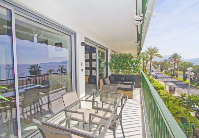 Apartment in Nice - Luxury Flat Beachfront Nice Apartment in Nice - Luxury Flat Beachfront Nice