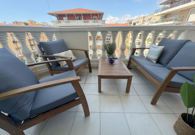 Apartment in Nice - Elegant Apartment with Sea View and Swimming pool Apartment in Nice - Elegant Apartment with Sea View and Swimming pool