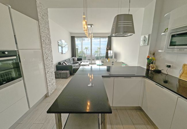 Apartment in Nice - Gorgeous Oceanfront Apartment Promenade Apartment in Nice - Gorgeous Oceanfront Apartment Promenade