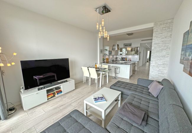 Apartment in Nice - Gorgeous Oceanfront Apartment Promenade Apartment in Nice - Gorgeous Oceanfront Apartment Promenade