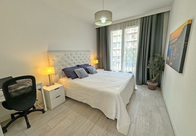 Apartment in Nice - Gorgeous Oceanfront Apartment Promenade Apartment in Nice - Gorgeous Oceanfront Apartment Promenade