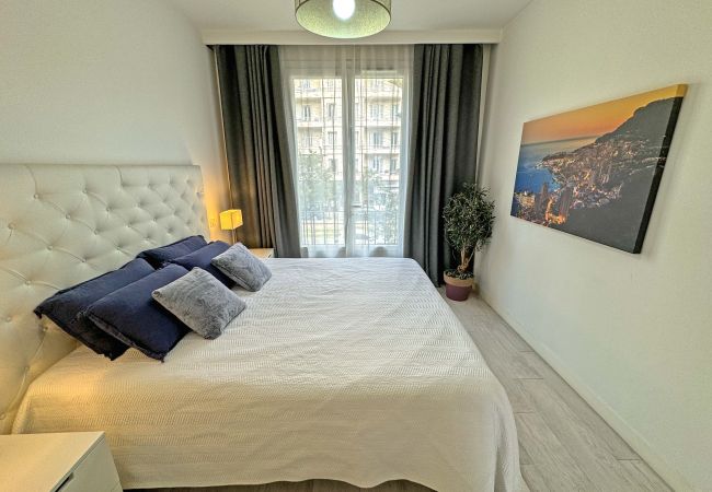 Apartment in Nice - Gorgeous Oceanfront Apartment Promenade Apartment in Nice - Gorgeous Oceanfront Apartment Promenade