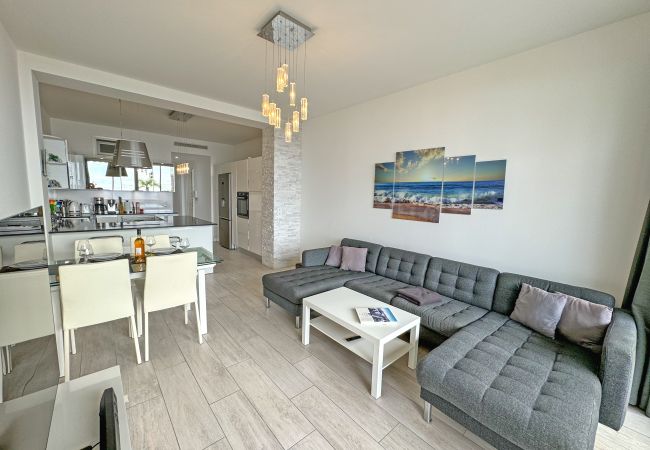 Apartment in Nice - Gorgeous Oceanfront Apartment Promenade Apartment in Nice - Gorgeous Oceanfront Apartment Promenade