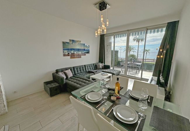 Apartment in Nice - Gorgeous Oceanfront Apartment Promenade Apartment in Nice - Gorgeous Oceanfront Apartment Promenade