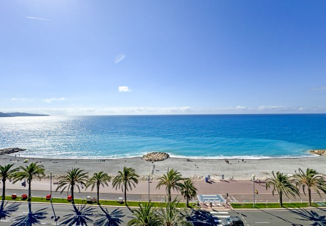 Apartment in Nice - Breathtaking Rooftop Experience on Promenade Apartment in Nice - Breathtaking Rooftop Experience on Promenade