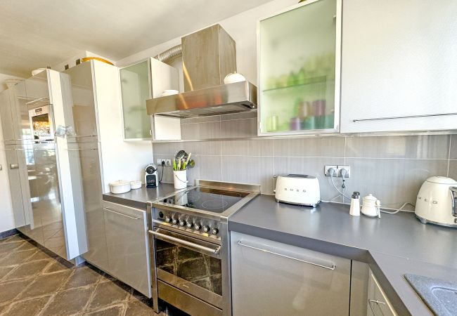 Apartment in Nice - Breathtaking Rooftop Experience on Promenade Apartment in Nice - Breathtaking Rooftop Experience on Promenade