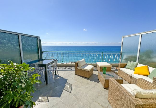 Apartment in Nice - Breathtaking Rooftop Experience on Promenade Apartment in Nice - Breathtaking Rooftop Experience on Promenade