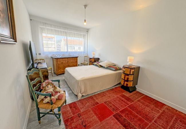 Apartment in Nice - Breathtaking Rooftop Experience on Promenade Apartment in Nice - Breathtaking Rooftop Experience on Promenade