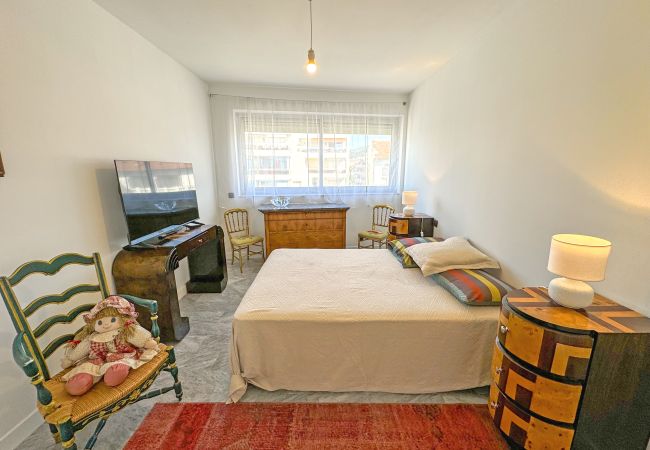 Apartment in Nice - Breathtaking Rooftop Experience on Promenade Apartment in Nice - Breathtaking Rooftop Experience on Promenade