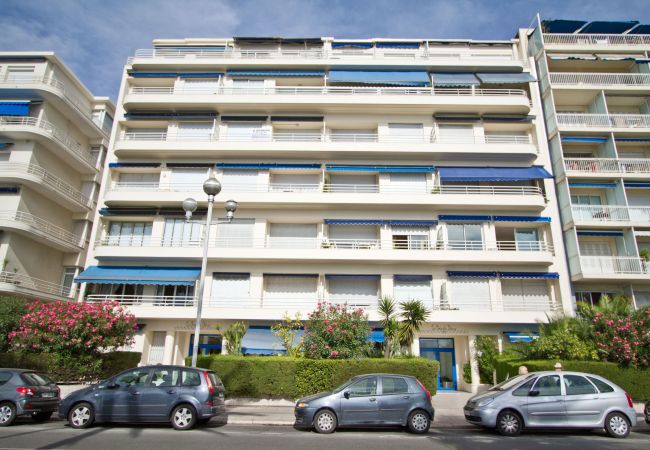 Apartment in Nice - Sea Front Penthouse Côte d'Azur Apartment in Nice - Sea Front Penthouse Côte d'Azur